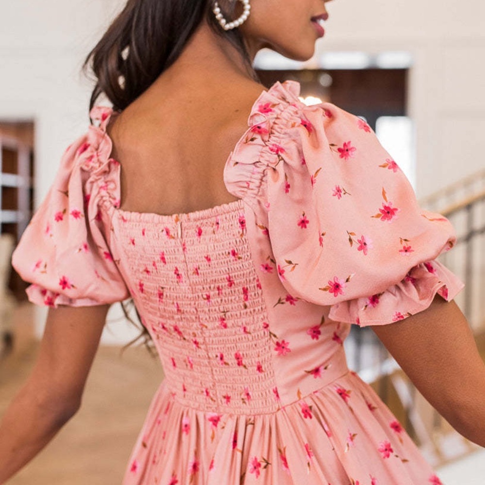 Ivy City Co Wonderland Maxi Dress in Pink Daisy - Picture 6 of 13